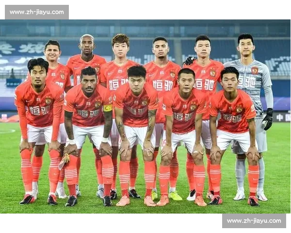 以上港与华夏幸福对决为核心的中超赛场战术博弈与胜负解析观察 以上港与华夏幸福对决为核心的中超赛场战术博弈与胜负解析观察